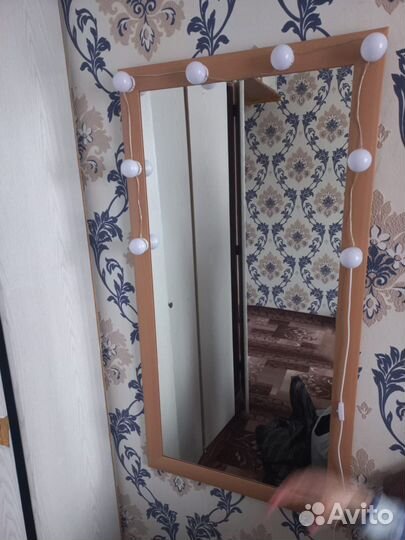 Зеркало с подсветкой