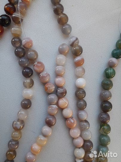 Бусины из натуральных камней для бус и браслетов