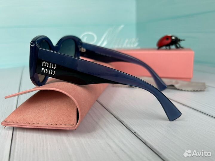 Очки женские Miu Miu солнцезащитные