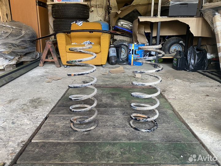 Пружыны задние land cruiser 100