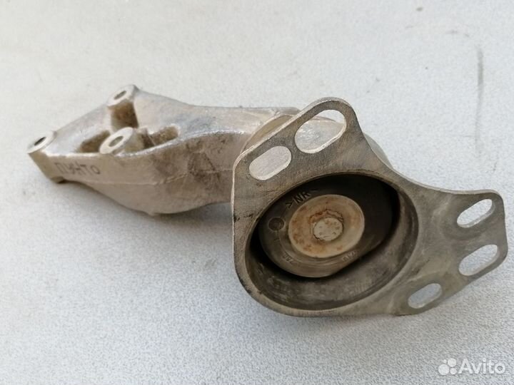 Кронштейн опоры двигателя Fiat Punto 1(176) 93-99
