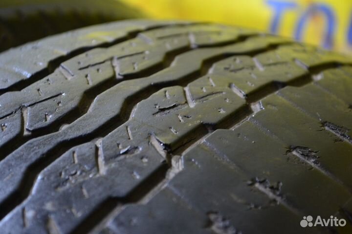 Bridgestone Dueler H/T D687 225/65 R17