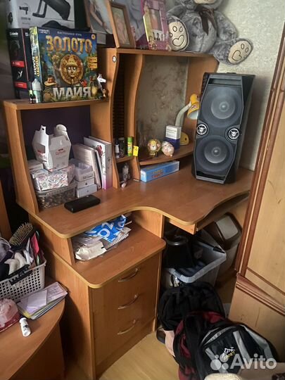 Компьютерный стол