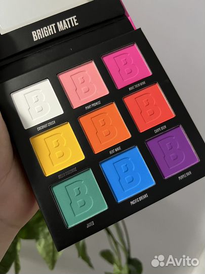 Палетка beauty bay bright 9