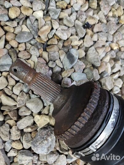 Привод правый всборе Peugeot 406 3.0 под АКПП