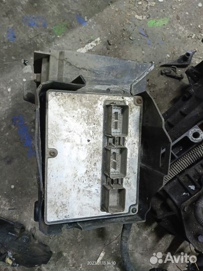 Эбу блок управления двигателем Форд Фокус 2 1.8