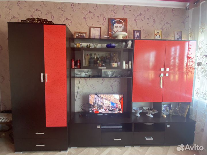 Стенка в гостиную