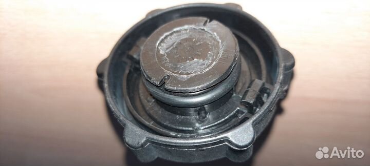 Крышка бачка гура Форд Фокус/Фьюжен/Фиеста/Мондео