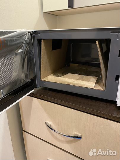 Микроволновая печь Midea