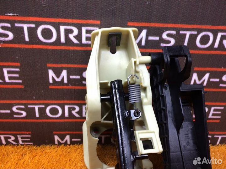 Педаль тормоза Bmw 7-Series F01 N63B44 2011