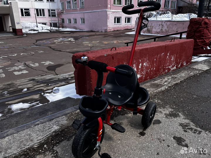 Велосипед детский с ручкой