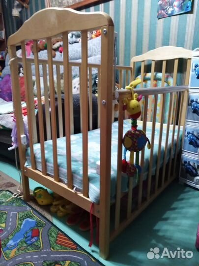 Детская кроватка