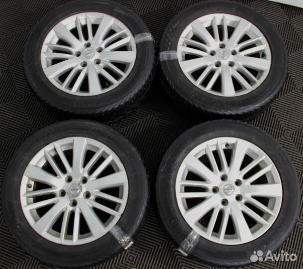 Комплект колес Nissan original 225/55R17 зима