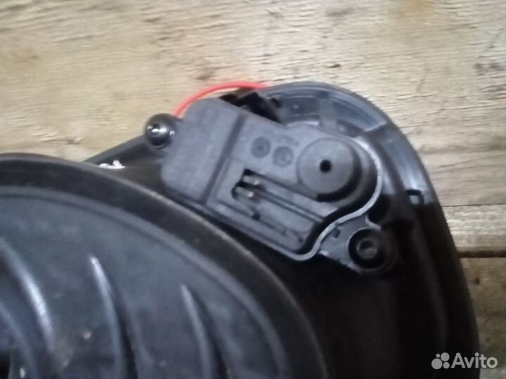 Лючек бензобака Audi Q5 2017 г.в