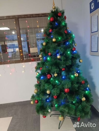 Елка искуственная