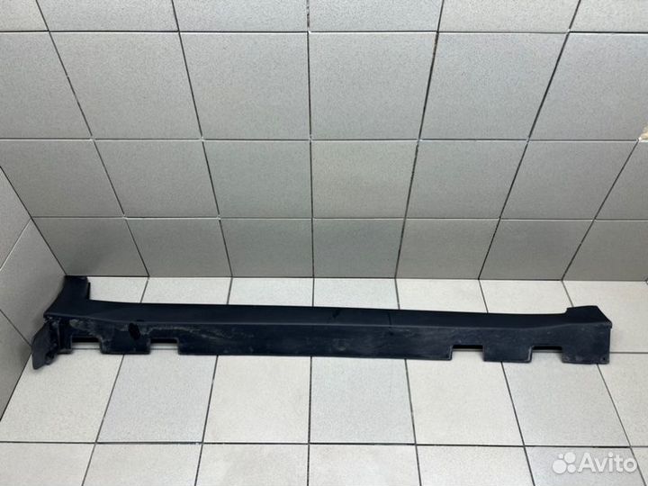 Накладка порога наружная правая Hyundai Creta