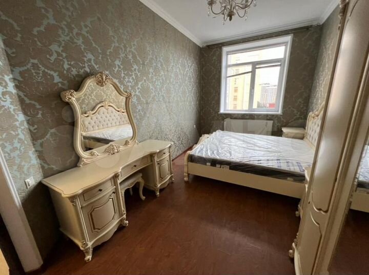 2-к. квартира, 100 м², 4/5 эт.