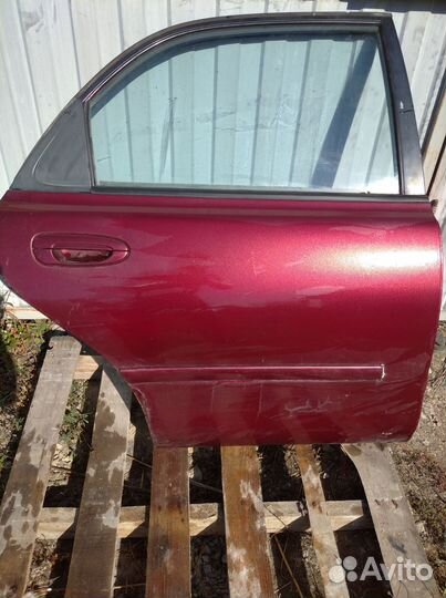 Двери на mazda 626 ge