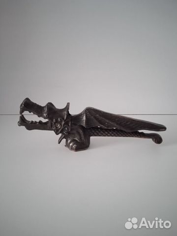 Орехоколка дракон