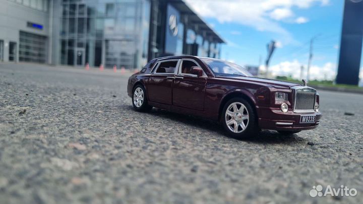 Rolls-royce phantom масштабная модель