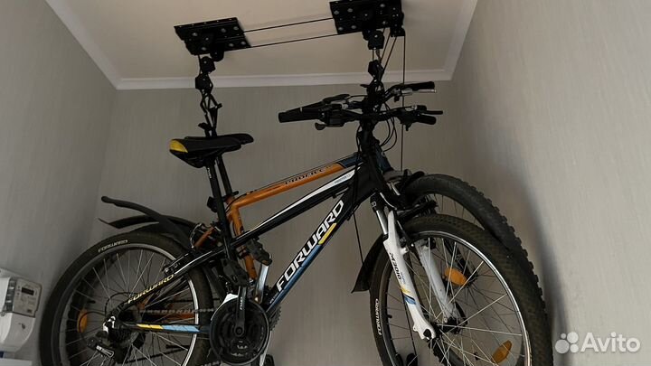 Подъемный механизм для хранения велосипеда