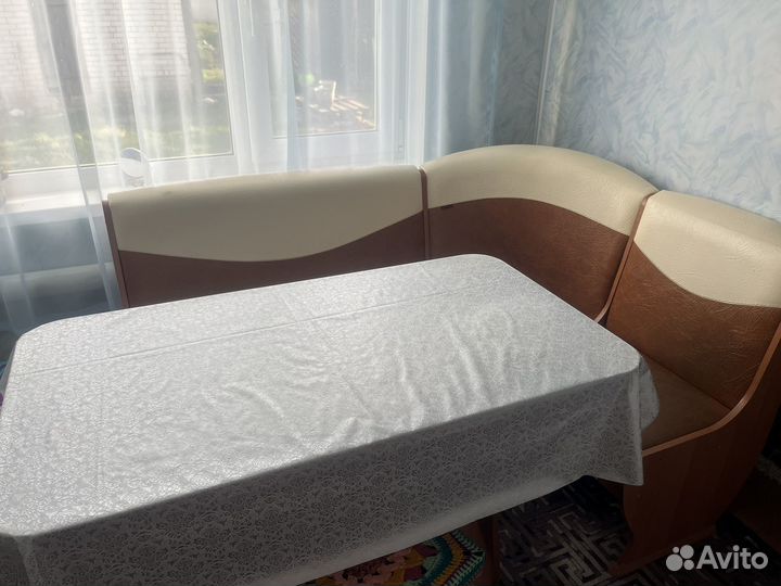 Кухонный уголок бу 4500