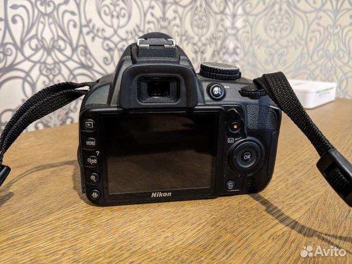 Зеркальный фотоаппарат Nikon D3100
