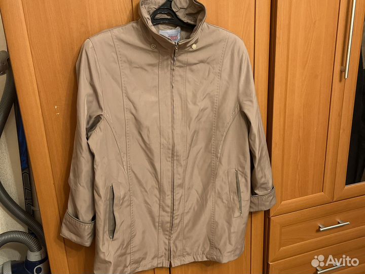Ветровка женская 54 размер