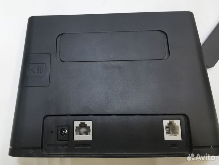 Wi-Fi роутер Huawei B311-221