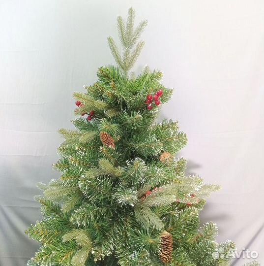 Елка искусственная с рябиной