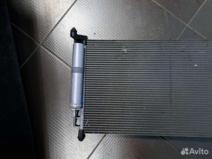 Радиатор кондиционера Nissan Juke F15 hr15de