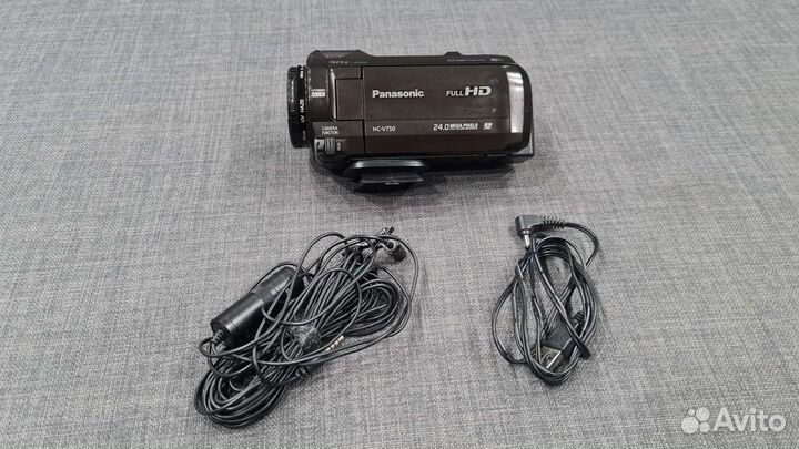 Видеокамера PanasonicHC-V750
