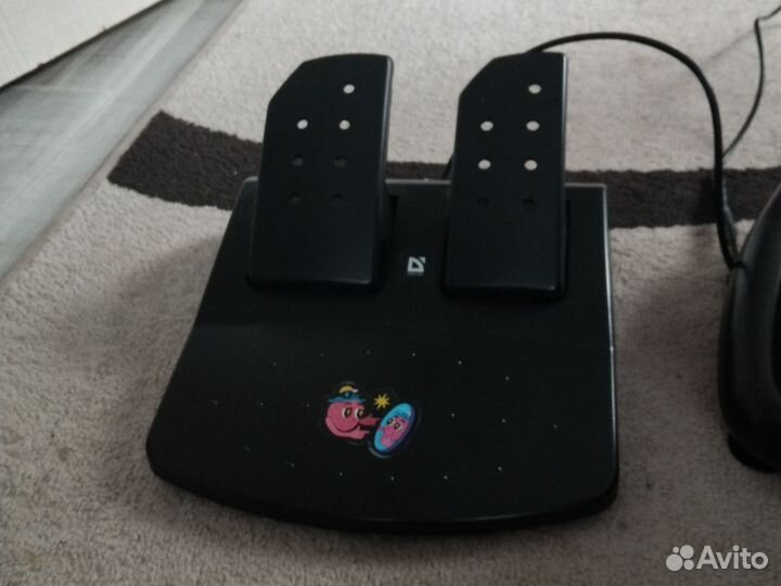 Игровой руль logitech