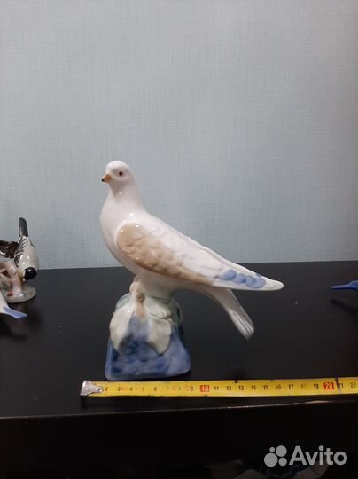 Птичка голубь и др. статуэтка фарфор СССР