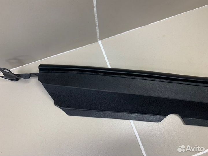 Пыльник крыла передний правый Toyota Land Cruiser