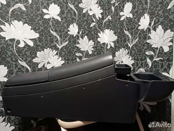 Центральная консоль Airtrek