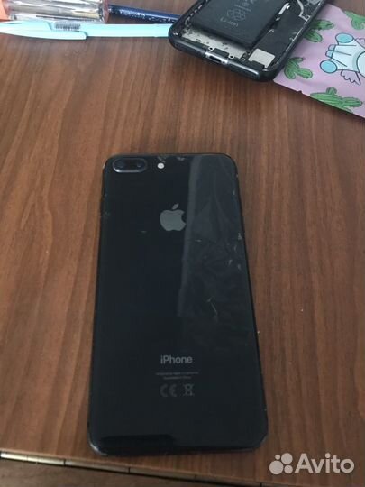 iPhone 8 Plus, 64 ГБ