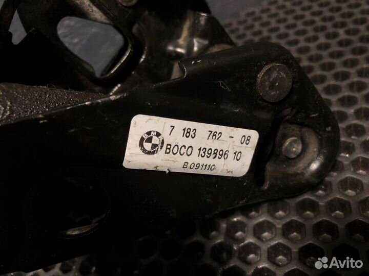 Замок капота правый Bmw 550Ix F10 N63 2010