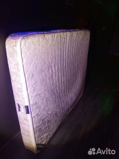 Матрас 150х200 бу