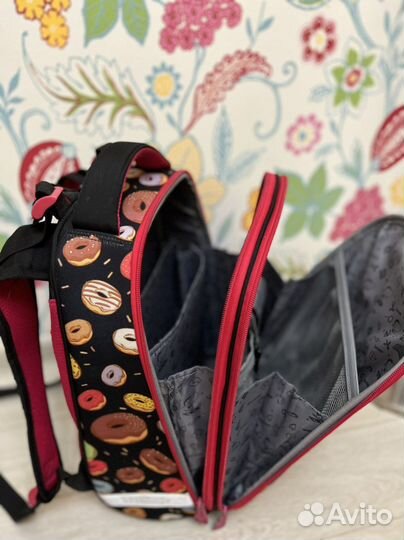 Школьный рюкзак