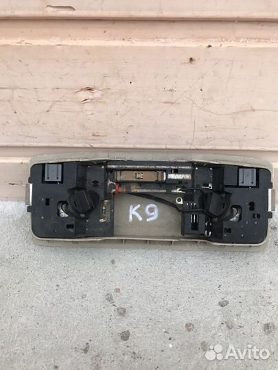 Плафон салонный Mazda 3 (BK)