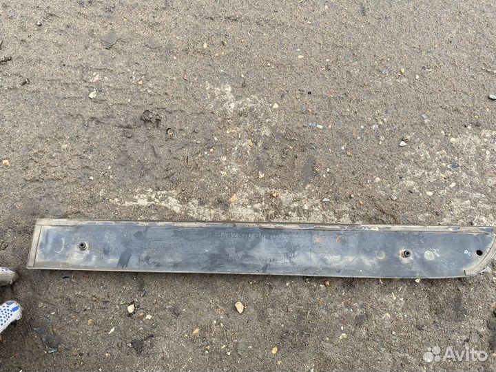 Накладка двери задней правой Nissan Almera, N16 82