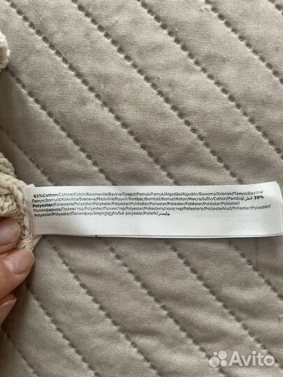 Жилет вязаный женский