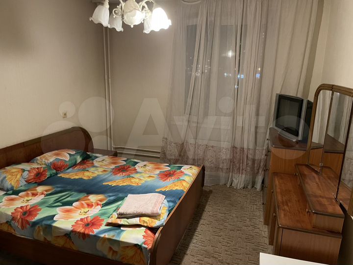 Комната 17 м² в 3-к., 4/8 эт.