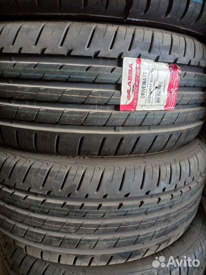 Lassa Driveways 215/50 R17 95W