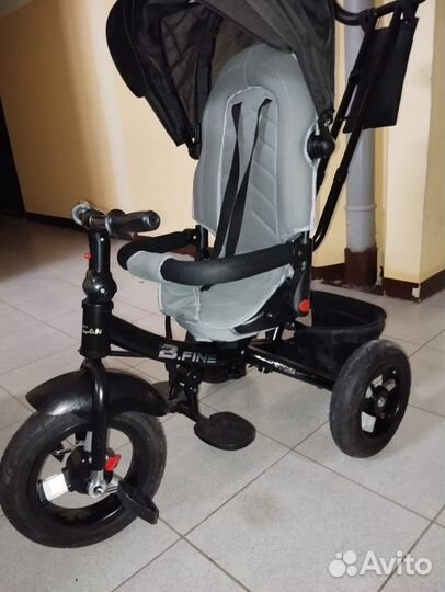 Детский трехколесный велосипед