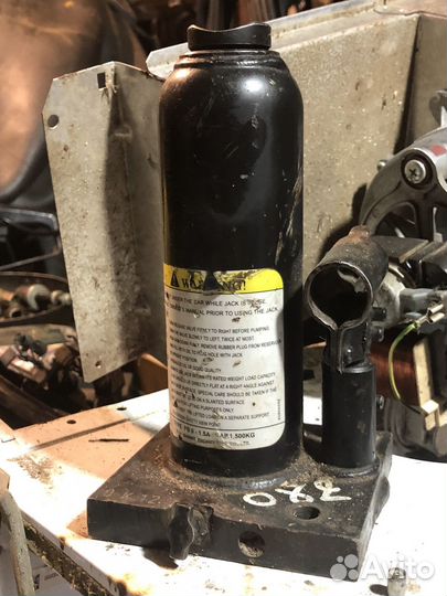 Домкрат Mitsubishi