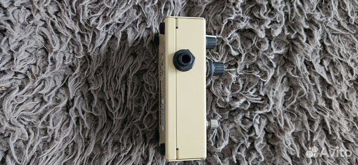 Гитарная педаль AMT HR-1