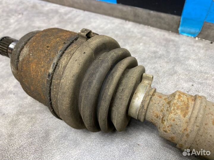 Привод передний правый Лада 2114 1.5 2007