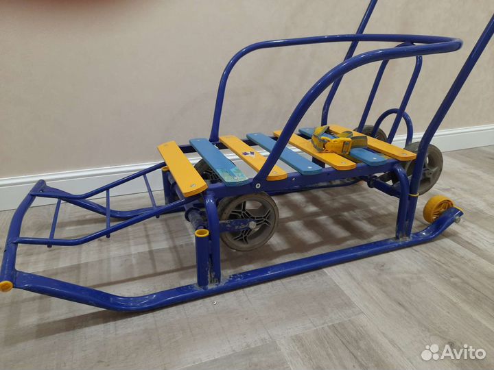 Детские санки с колесами